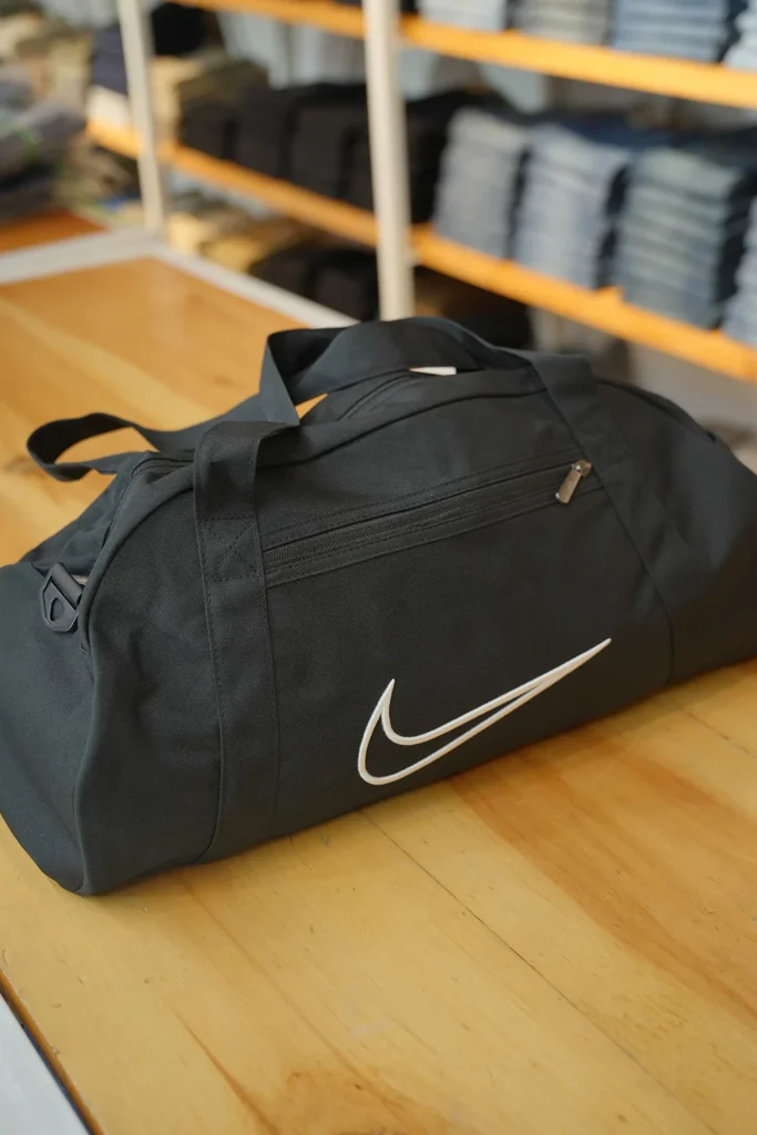 TRAVEL BAG